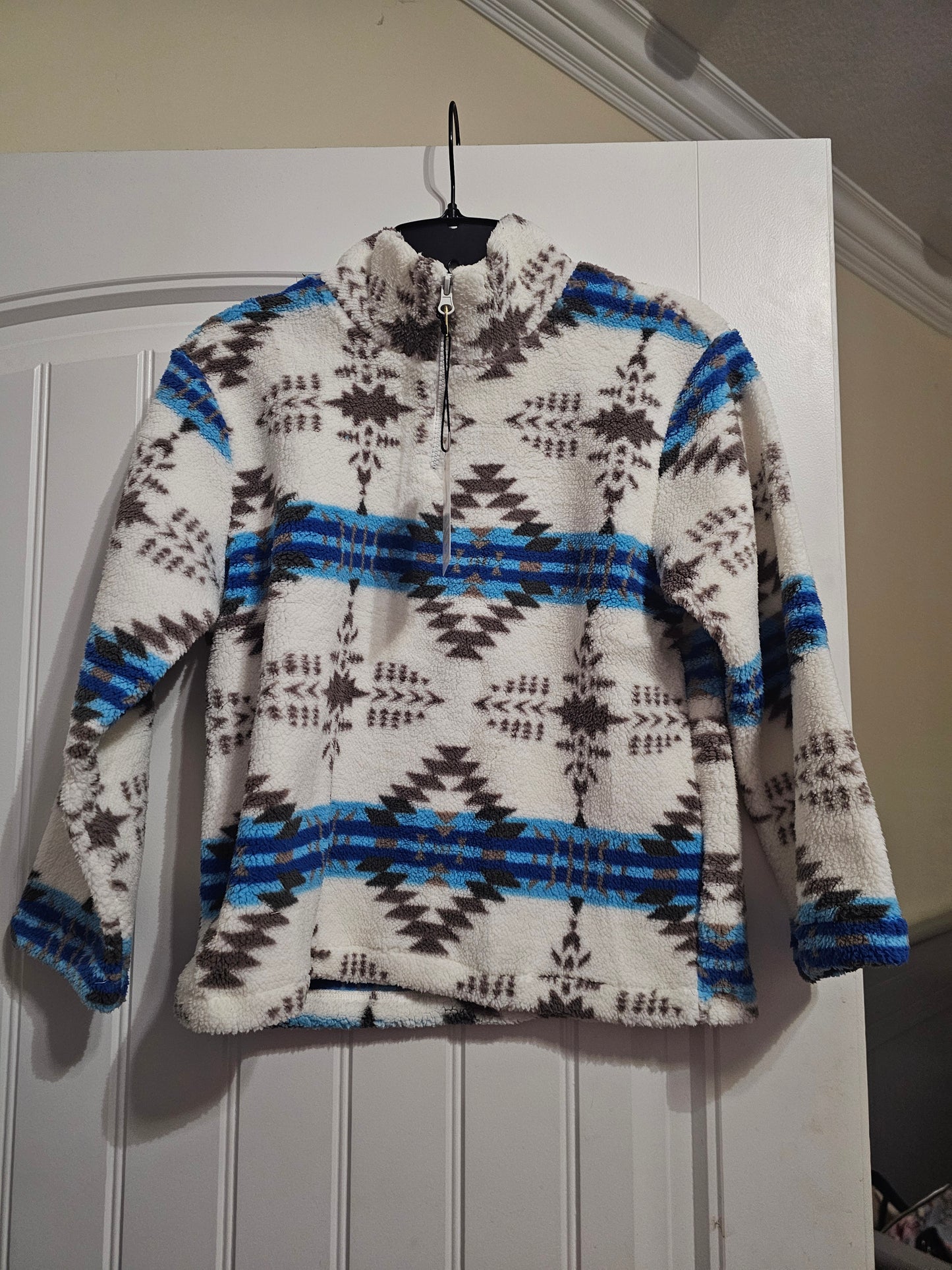 Blue western pull over